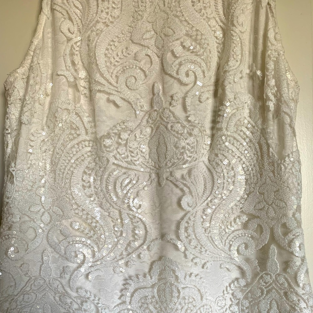 Fitted lace bridal dress